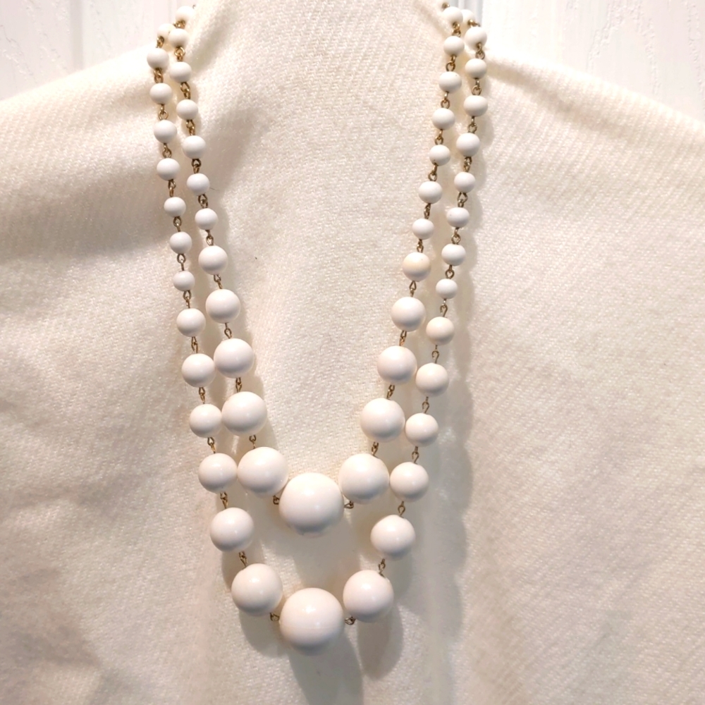 Vintage white and gold double strand necklace